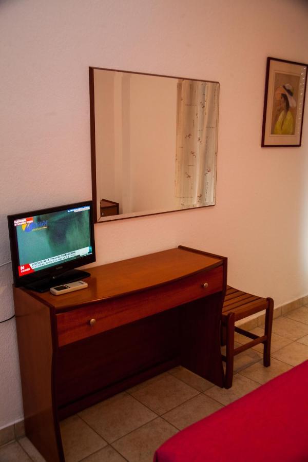 Hotel Adonis Kriopigi Dış mekan fotoğraf